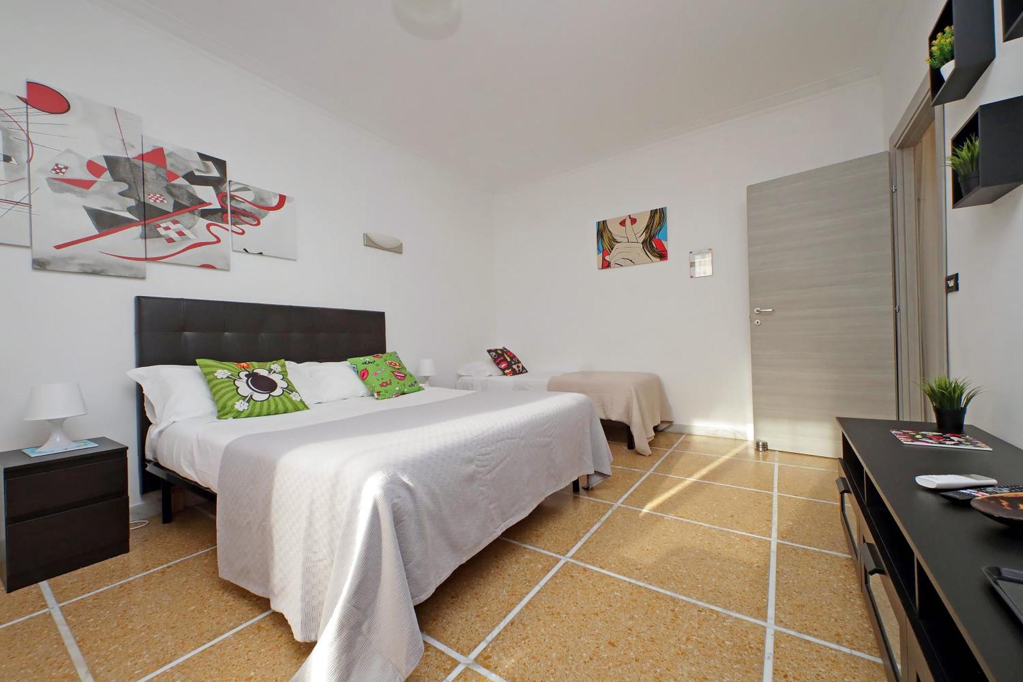 The Colours Rooms Guest House Rome Bagian luar foto